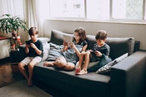 How to Choose the Best Router for Your Home Network in 2024